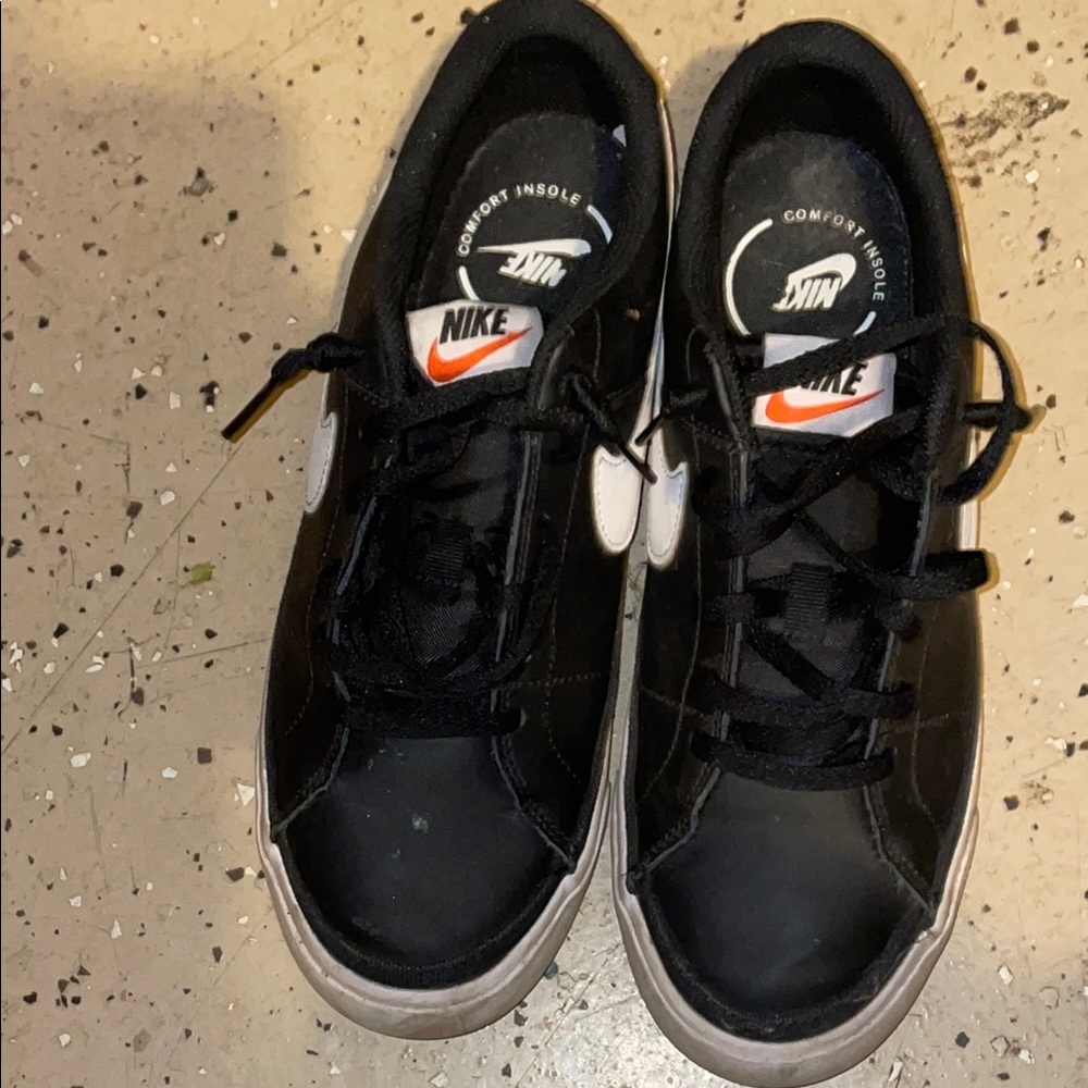 Nike Black Sneakers